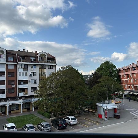 Apartamento Lnb Lux Doboj Habitación foto