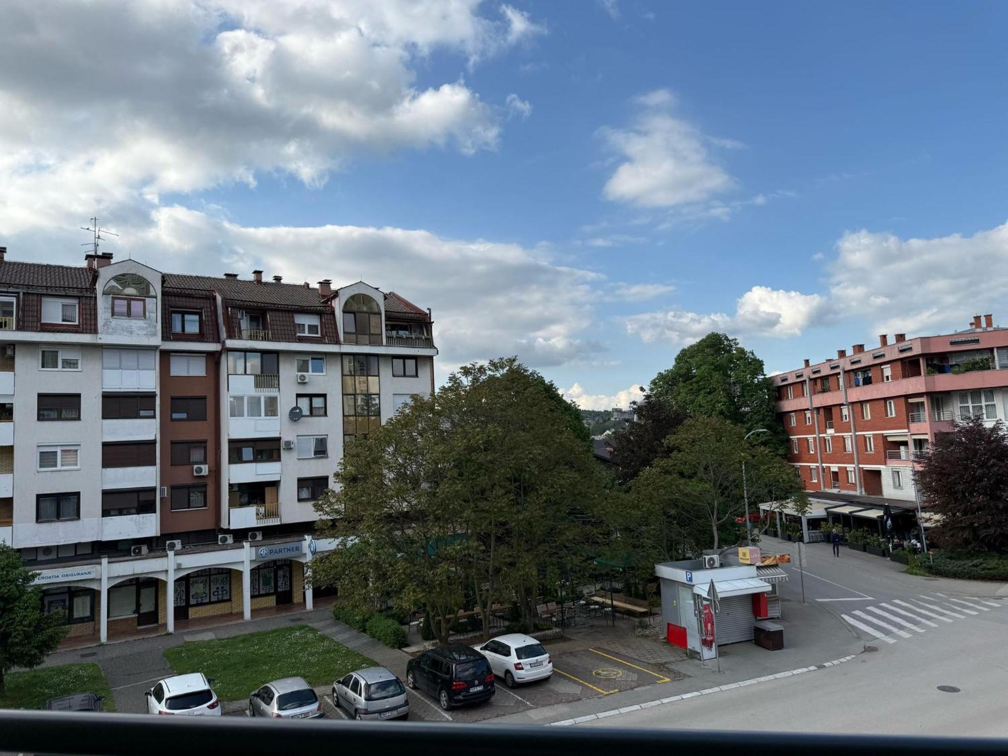 Apartamento Lnb Lux Doboj Habitación foto